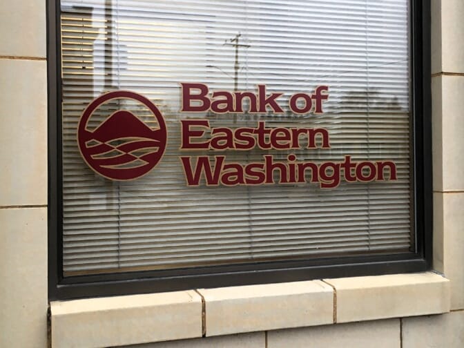 Vinyl window lettering and graphics